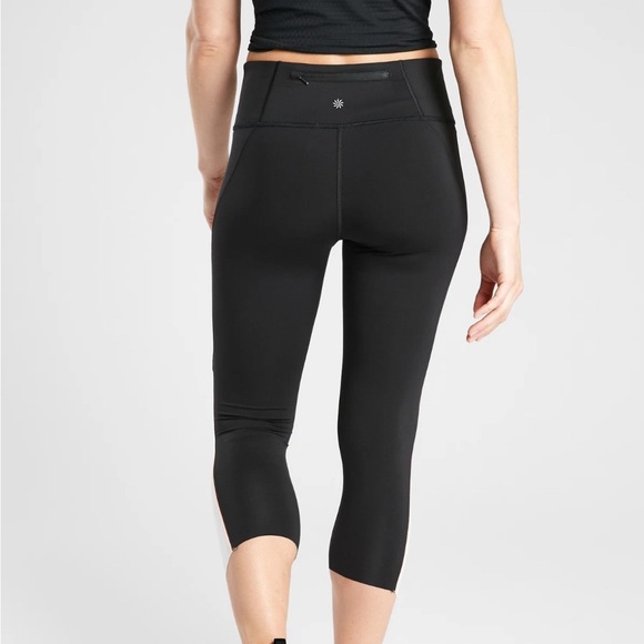 Athleta Women's Velocity Colorblock Stash Pocket Capri Legging Pants Sz XS Black - Picture 2 of 9